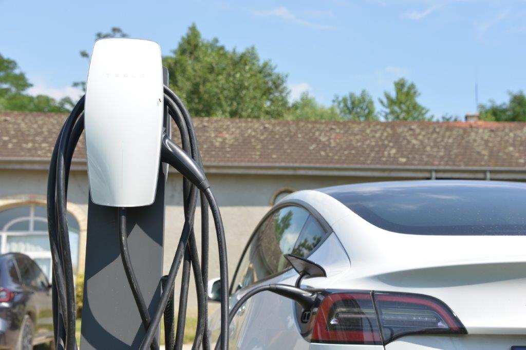Bornes recharge véhicules électriques