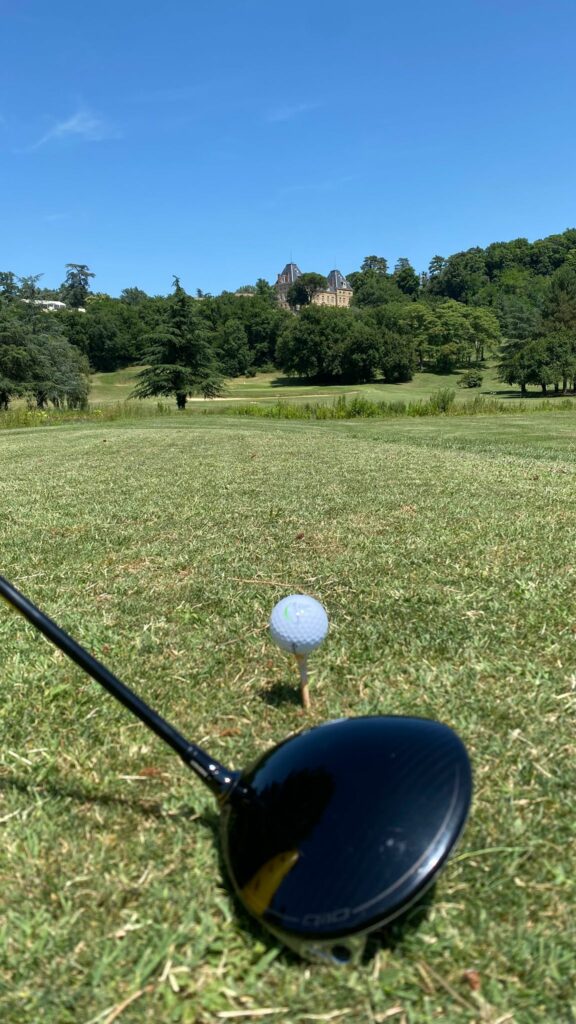 Golf Domaine d'Albon - 410 Route de Senaud, 26140 Albon, Drôme - Tél: 04 75 03 03 90 - contact@domainegolfalbon.fr