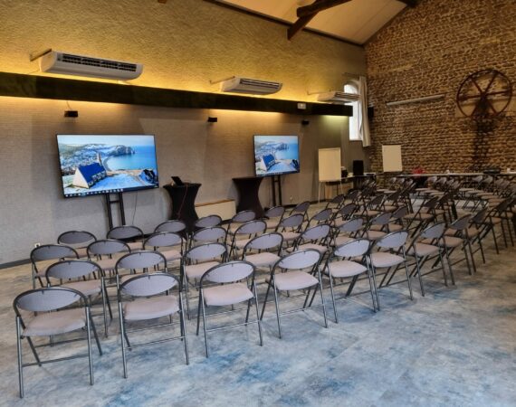 Salle du Moulin (145 m²) La grande salle de séminaire pour vos événements d'envergure