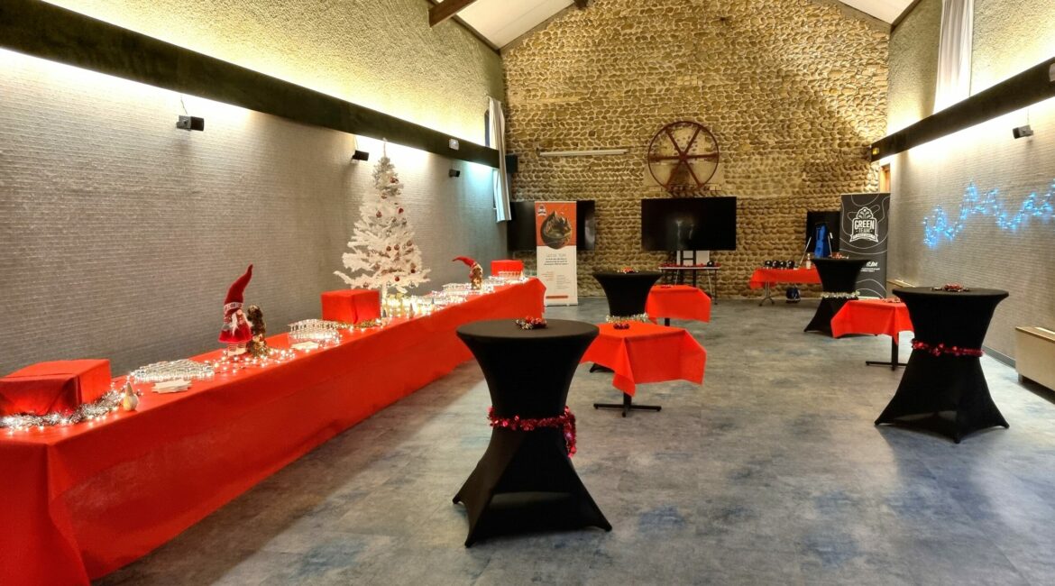Salle Réceptions Corporate Décembre | Domaine Golf Albon - Lyon 45min