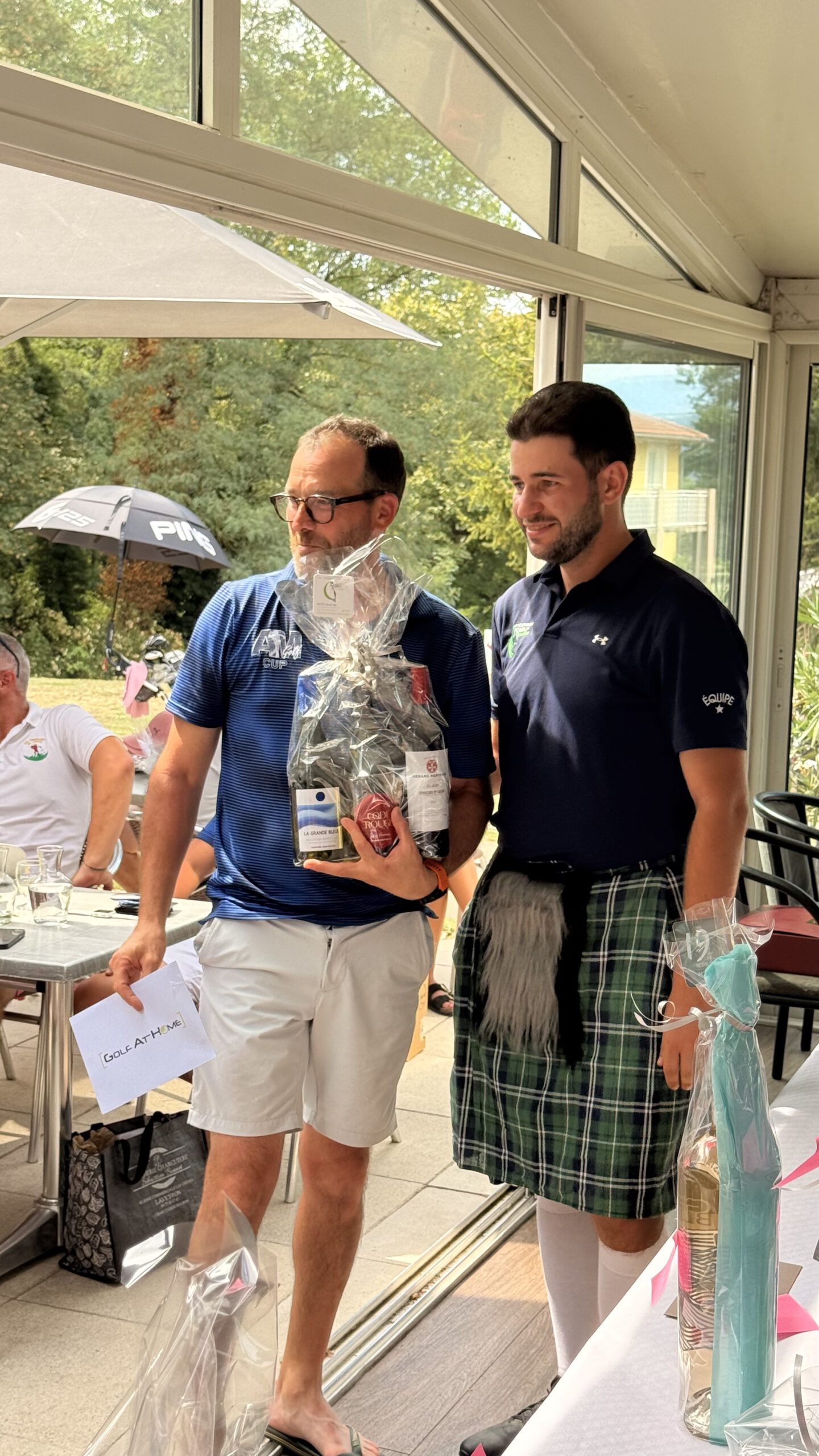 Joueurs lors de la remise des prix de la Semaine d'Albon