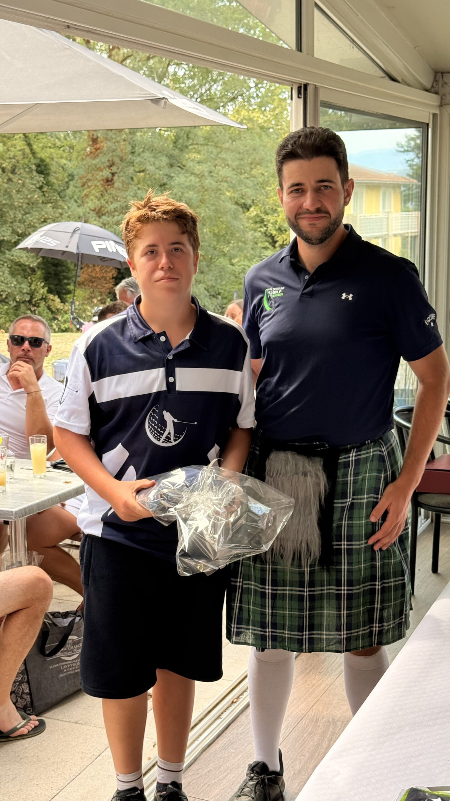 Joueurs lors de la remise des prix de la Semaine d'Albon